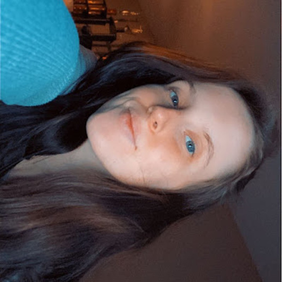 Meet your Posher, Brianna - Picture 1 of 1